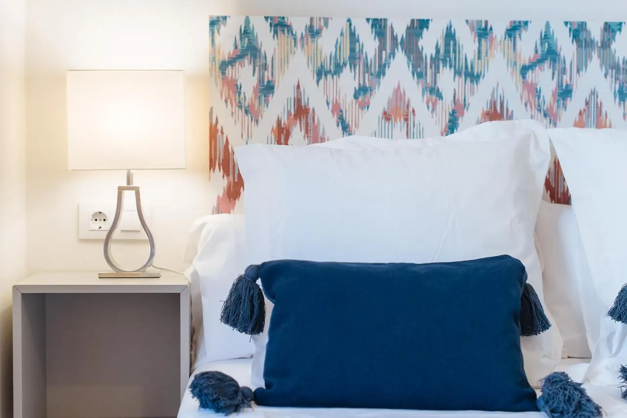 San Bernardo Boutique - Free Parking Apartment Seville Spain